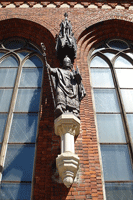 Статуя Буксгевдена во дворе Домского собора. Рига.